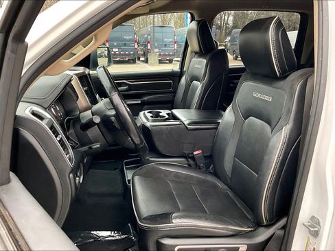 Used 2020 RAM 1500 Laramie image 24