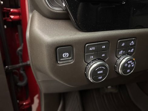 New 2026 GMC Sierra 1500 SLT w/ SLT Premium Plus Package image 29