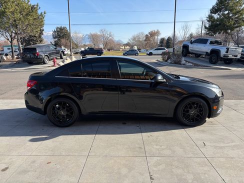 Used 2013 Chevrolet Cruze LT image 3
