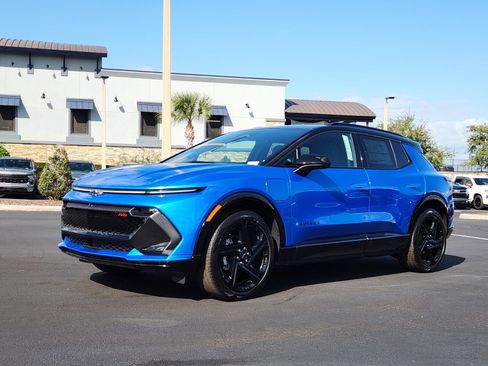 New 2026 Chevrolet Equinox EV RS image 2