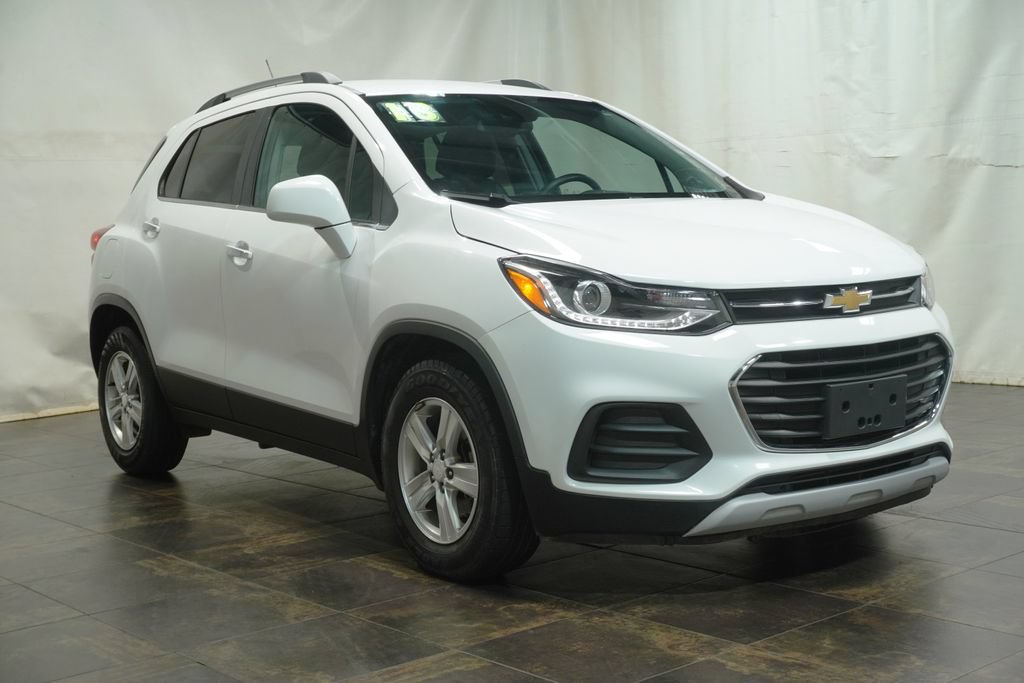 Used 2018 Chevrolet Trax LT w/ Driver Confidence Package FWD image 1