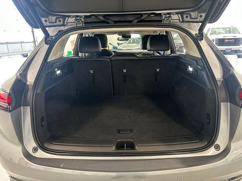 Used 2022 Buick Envision Essence w/ Technology Package I AWD/4WD image 38