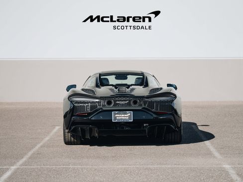 Used 2025 McLaren Artura Spider image 5
