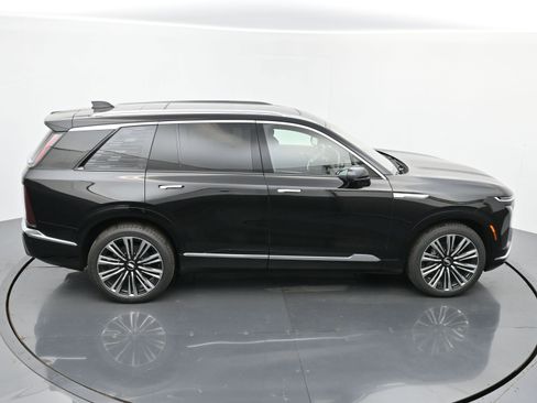 New 2026 Cadillac Vistiq Premium Luxury w/ LPO, Floor Liner Package image 28