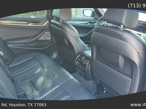 Used 2022 BMW 530i w/ Premium Package RWD image 36