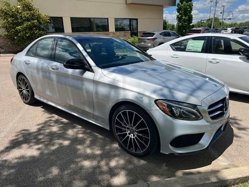 Used 2018 Mercedes-Benz C 300 4MATIC Sedan image 7