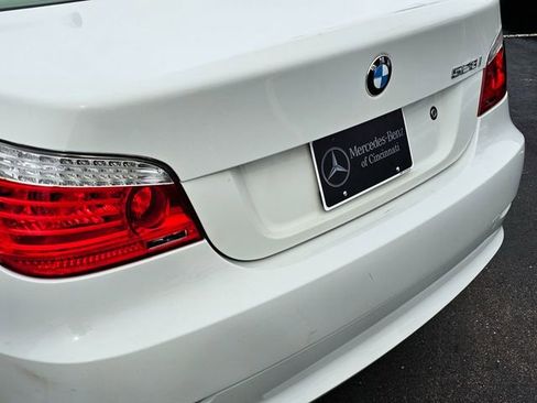 Used 2010 BMW 528i xDrive Sedan image 14