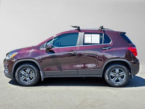 Used 2020 Chevrolet Trax LT w/ Driver Confidence Package AWD/4WD image 6