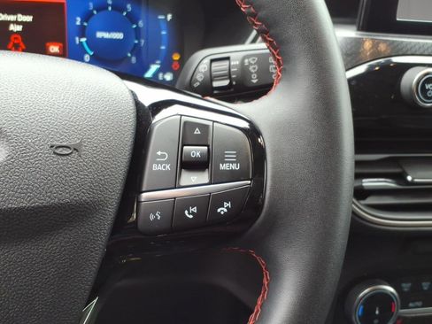 Used 2022 Ford Escape SEL w/ SEL Stealth AWD Package image 14