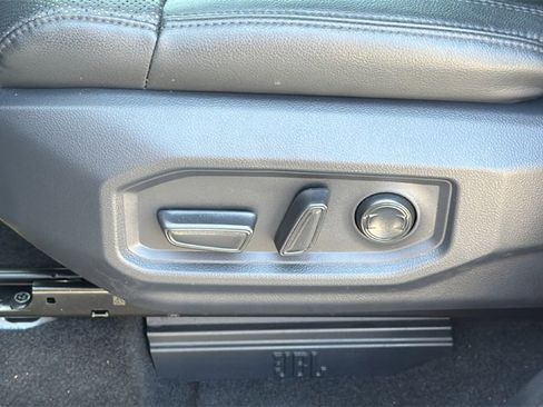 Used 2023 Toyota Tundra Limited image 19