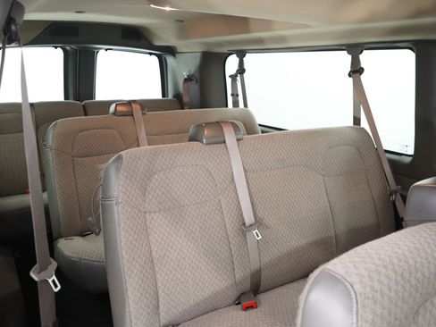 Used 2025 Chevrolet Express 3500 LT w/ LT Preferred Equipment Group RWD image 15