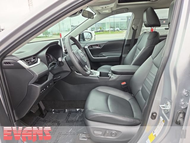 Used 2023 Toyota RAV4 XLE Premium AWD/4WD image 19