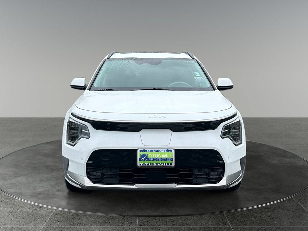 Used 2023 Kia Niro Wave FWD image 2