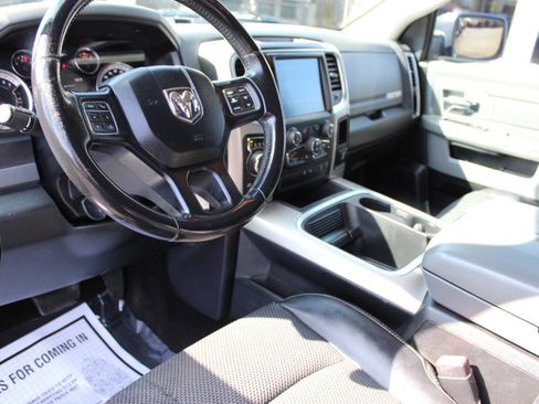 Used 2017 RAM 1500 Lone Star AWD/4WD image 15