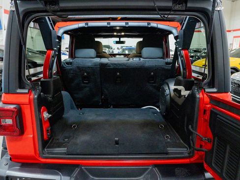 Used 2019 Jeep Wrangler Unlimited Rubicon image 31