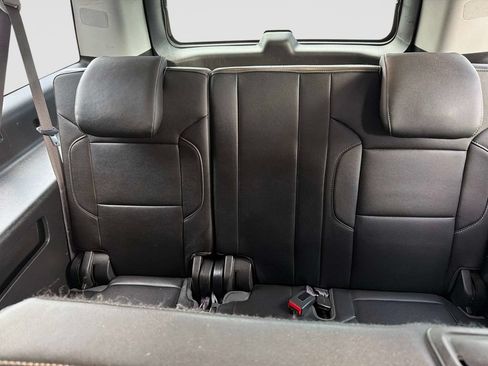 Used 2016 Chevrolet Suburban LT AWD/4WD image 17