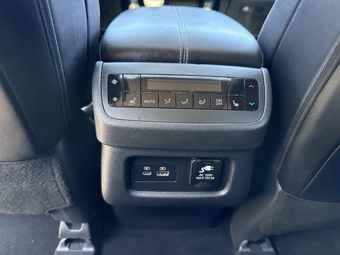 Used 2024 Nissan Pathfinder Platinum AWD/4WD image 20