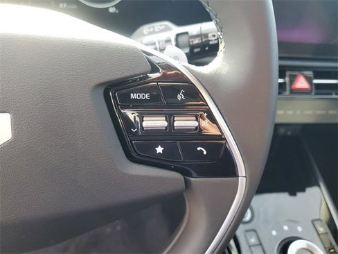 New 2024 Kia Niro Wind w/ Wind Preserve Package image 11