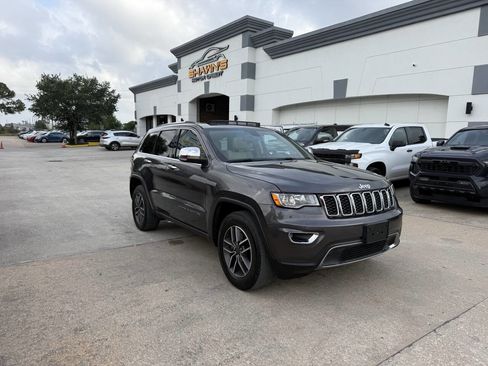 Used 2020 Jeep Grand Cherokee Limited RWD image 2