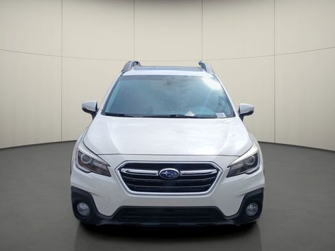 Used 2019 Subaru Outback 3.6R Limited AWD/4WD image 2