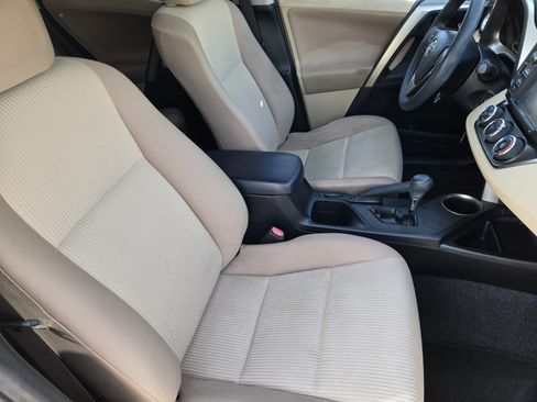 Used 2013 Toyota RAV4 LE FWD image 11