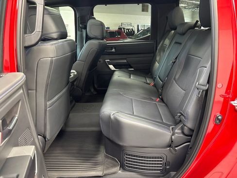 Used 2025 Toyota Tundra Platinum AWD/4WD image 60