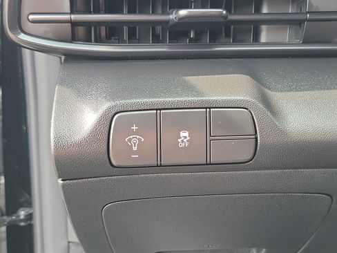 Certified 2025 Hyundai Elantra Sport w/ Cargo Package image 15