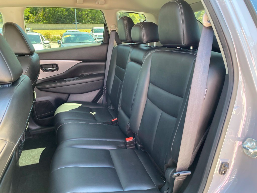 Used 2024 Nissan Murano SV w/ SV Midnight Edition Package FWD image 24