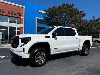 Used 2025 GMC Sierra 1500 AT4