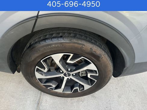 Used 2023 Kia Sportage EX image 7