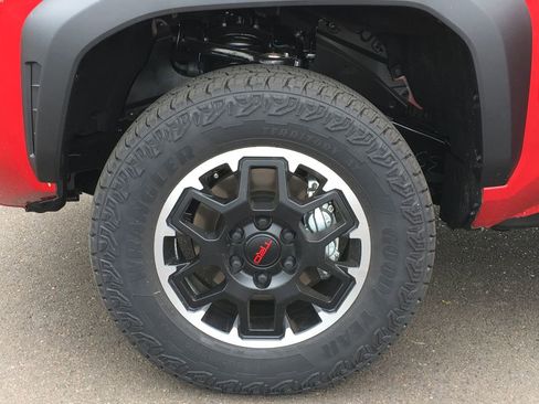New 2026 Toyota Tacoma TRD Off-Road w/ TRD Off Road Premium Package AWD/4WD image 39