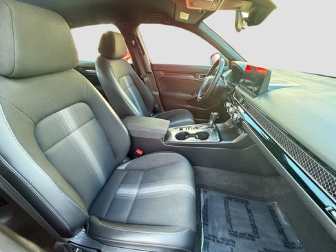 Used 2023 Honda Civic Sport image 30