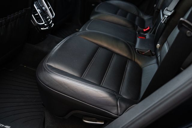 Used 2012 Porsche Cayenne Turbo AWD/4WD image 55
