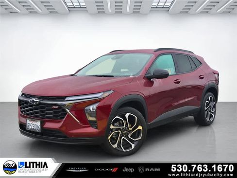 Used 2024 Chevrolet Trax RS image 1