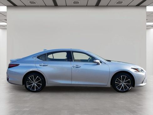 Certified 2024 Lexus ES 250 w/ Premium Package AWD/4WD image 7