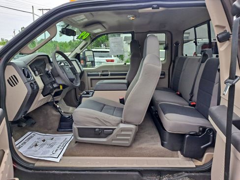 Used 2009 Ford F250 XL AWD/4WD image 8