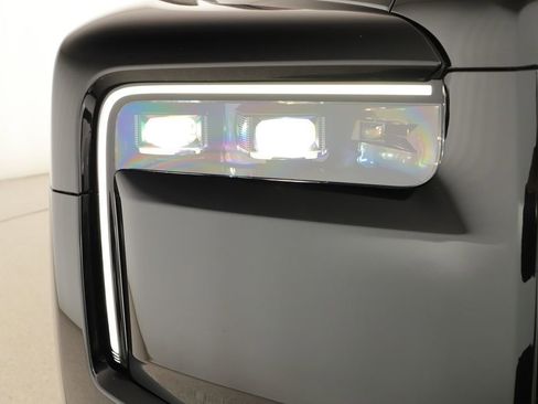 Used 2025 Rolls-Royce Cullinan Black Badge AWD/4WD image 45