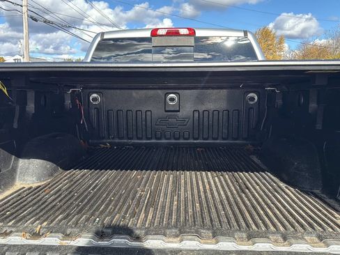 Used 2018 Chevrolet Silverado 1500 LT w/ All Star Edition AWD/4WD image 9