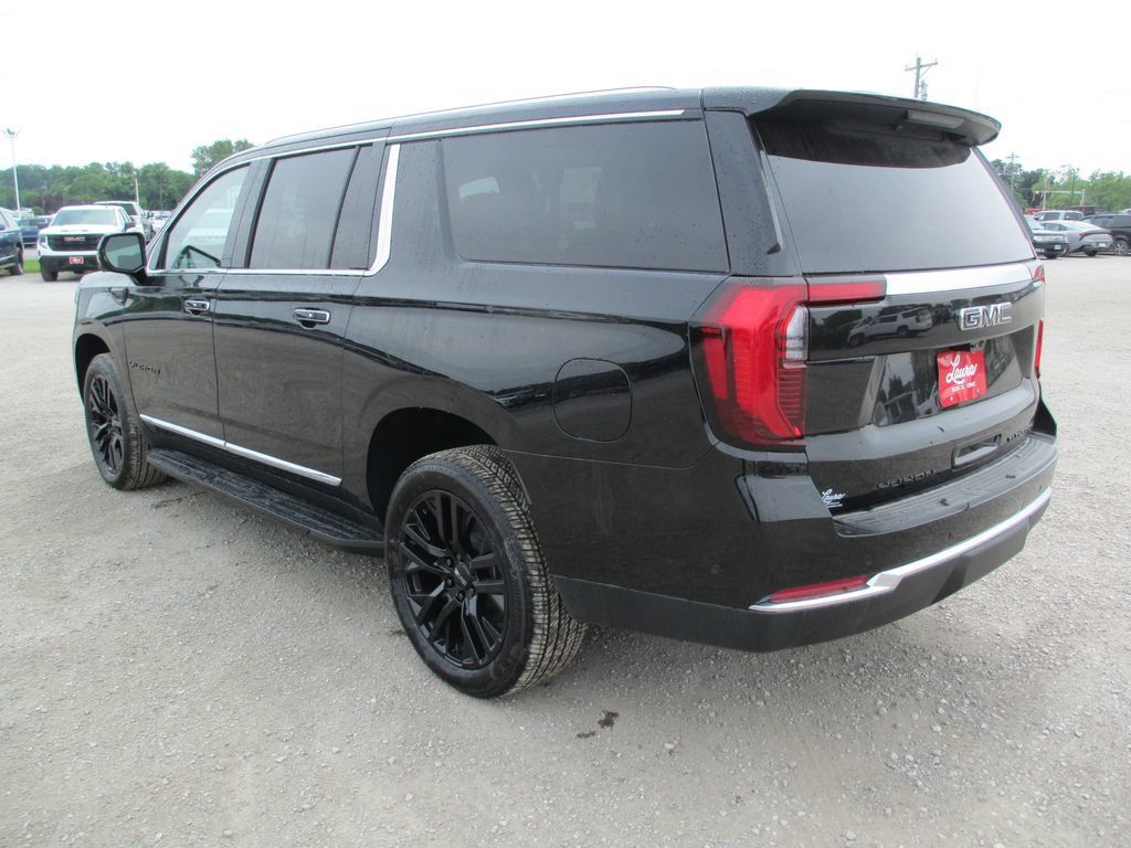 New 2026 GMC Yukon XL Elevation w/ Elevation Premium Package AWD/4WD image 6