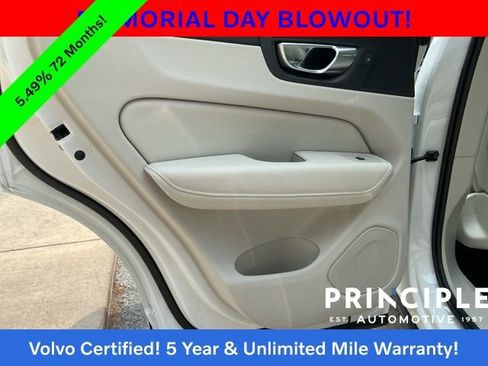 Certified 2023 Volvo XC60 B5 Plus w/ Climate Package AWD/4WD image 33