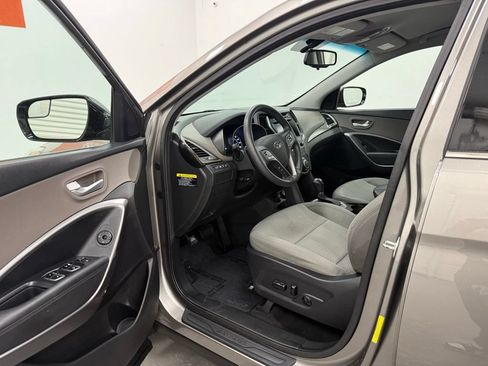 Used 2018 Hyundai Santa Fe Sport w/ 2.4L Value Package 02 FWD image 10