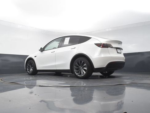 Used 2022 Tesla Model Y Long Range AWD/4WD image 42
