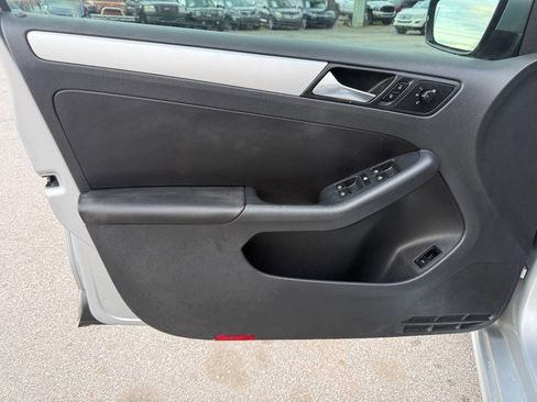 Used 2012 Volkswagen Jetta TDI image 14