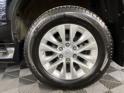 Used 2018 Lexus GX 460 image 7