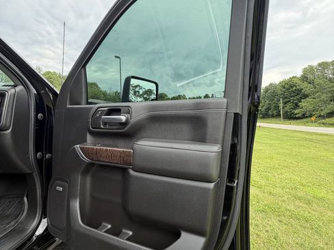 Used 2020 GMC Sierra 3500 Denali w/ Denali Ultimate Package AWD/4WD image 36