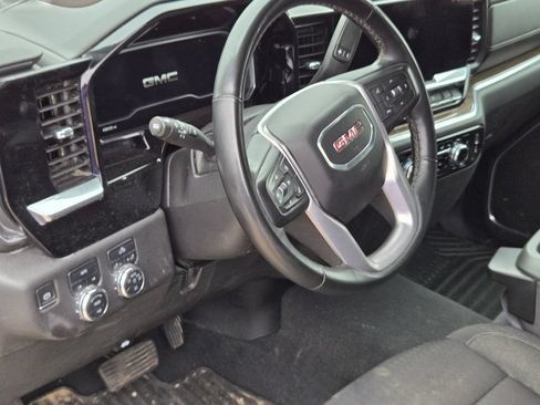 Used 2023 GMC Sierra 1500 Elevation AWD/4WD image 9