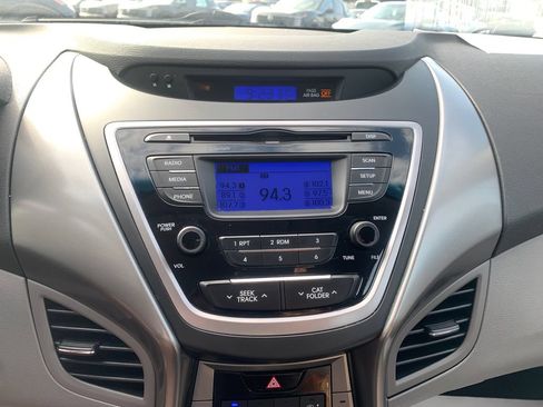 Used 2013 Hyundai Elantra GLS w/ Preferred Pkg FWD image 14