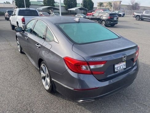 Used 2018 Honda Accord Touring image 7
