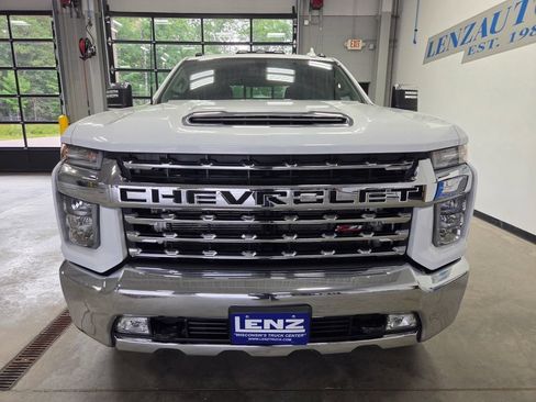 Used 2022 Chevrolet Silverado 2500 LTZ AWD/4WD image 3