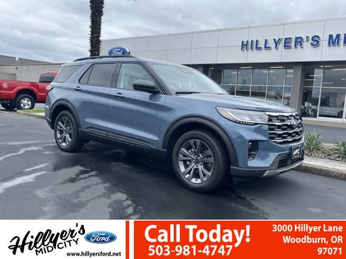 New 2026 Ford Explorer Active w/ Active Comfort Package AWD/4WD image 1